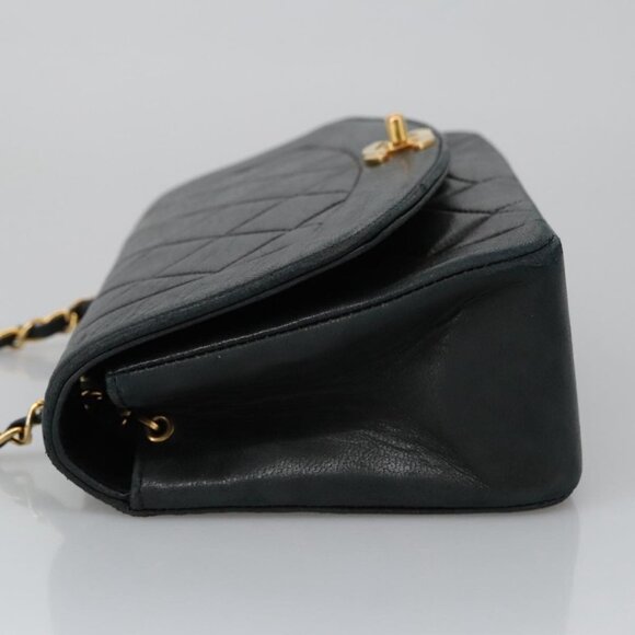 CHANEL Matelasse Chain Shoulder Bag Lamb Skin Black Gold CC Auth 97459 - Picture 4 of 16